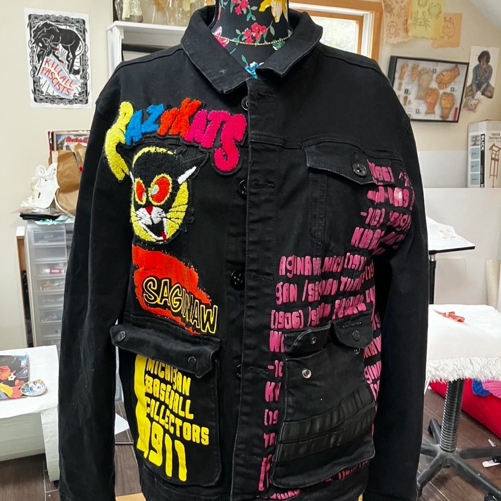 Krazy Kats Embroidered Jacket - Picture 3 of 7